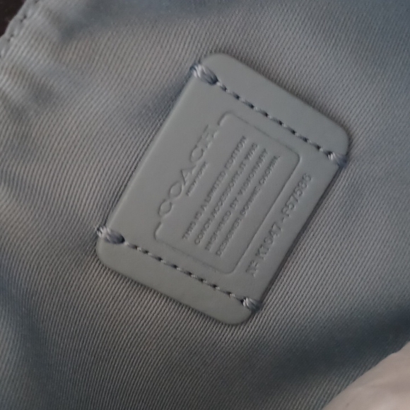 SOLD - NWT COACH Bonnie Cashin Corner Zip Wristlet - Picture 6 of 8